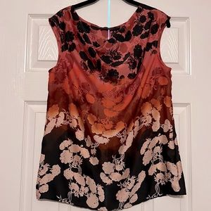 The Limited Sleeveless Red and Black Patterned Silky Polyester Shell Blouse